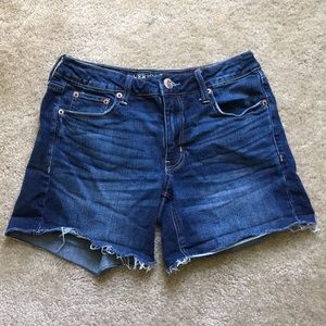 AEO Tomgirl midi shorts!  Size 4!